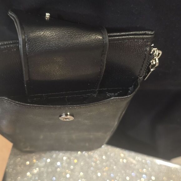 Steve Madden BBretty Phone Wristlet- Black - Picture 14 of 14